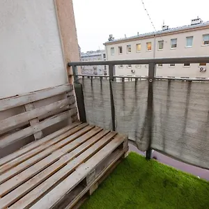 https://nowoczesny-apartament-w-sercu-mokotowa.warsawhotelspoland.com